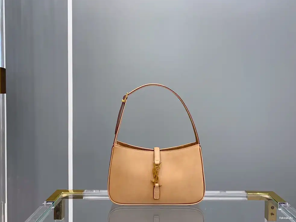 BAG LE À YSL HOBO 5 7 0604